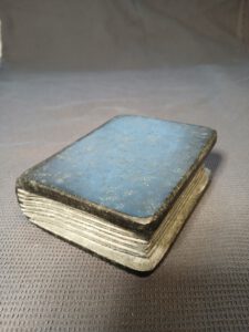 2. Basalt, Olivindiabas, 12,5x10,5x4 85 €